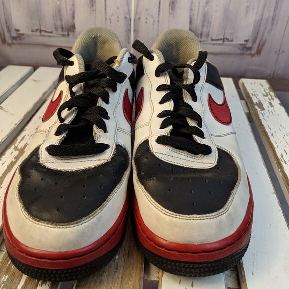 Nike sz 7 7Y boy youth kids shoes sneakers red bla - Picture 5 of 7